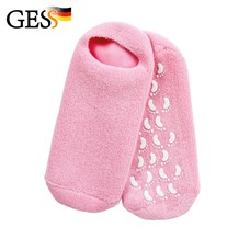 Увлажняющие носочки с гелевой пропиткой SOFTEX GESS-053